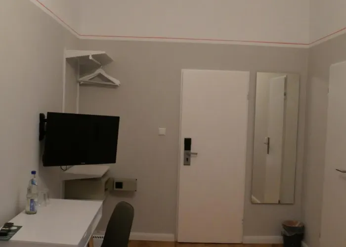 Art Charlottenburger Hof 3*