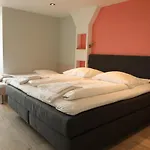 Hotel Art Charlottenburger Hof 3*