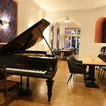 Hotel Art Charlottenburger Hof 3*