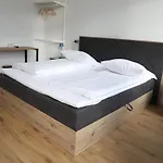 Hotel Art Charlottenburger Hof 3*