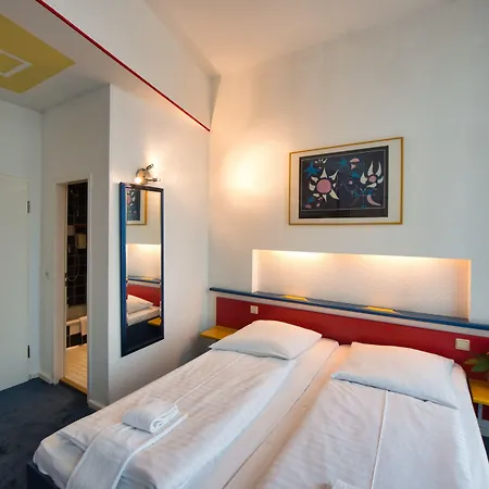 Art Charlottenburger Hof 3*