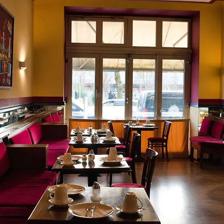 Art Charlottenburger Hof برلين