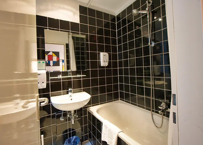 Hotel Art Charlottenburger Hof 3*