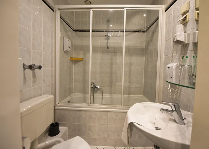 Art Charlottenburger Hof 3* Berlin