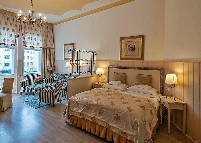 Art Charlottenburger Hof 3*