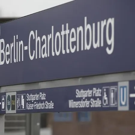 Отель Art Charlottenburger Hof