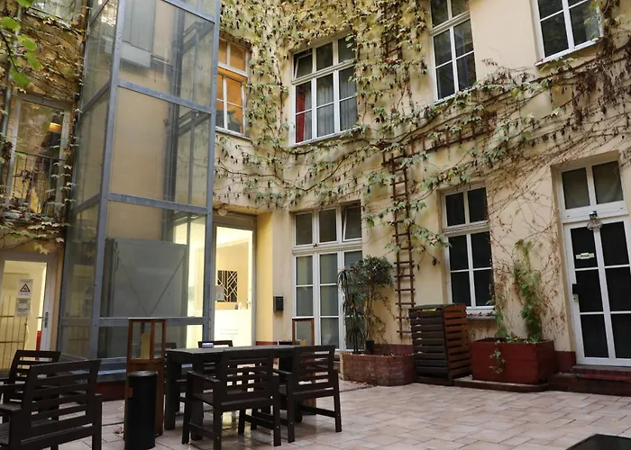 Art Charlottenburger Hof 3*