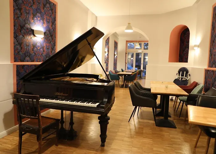 Hotel Art Charlottenburger Hof 3*