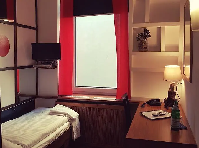 Hotel Art Charlottenburger Hof 3*